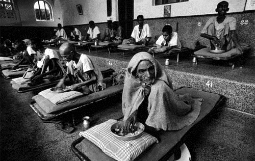 Men being cared for at the Home for the Destitute. Calcutta, India. 1981  © M.Kobayashi/Exile Images